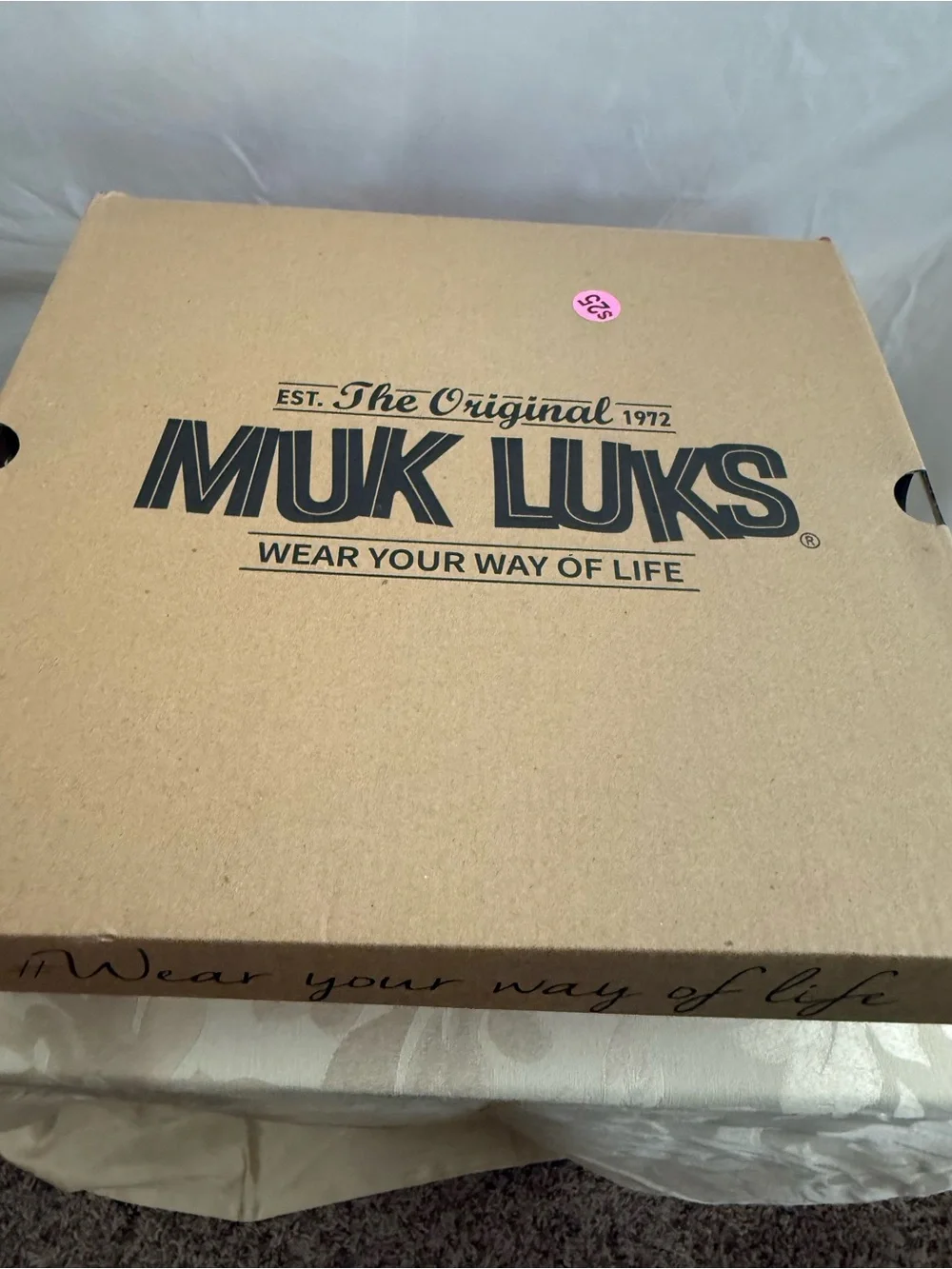 MUK LUKS Women’s Size 11 M Burgundy Cream Wool Blend Faux Fur Boots New